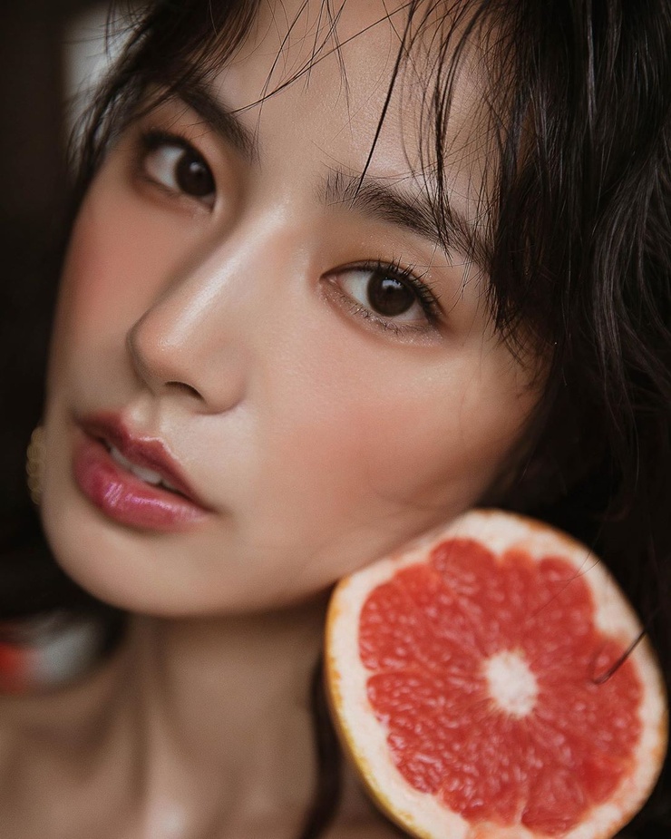 Chen Nuan Yang Chen Nuan Yang
