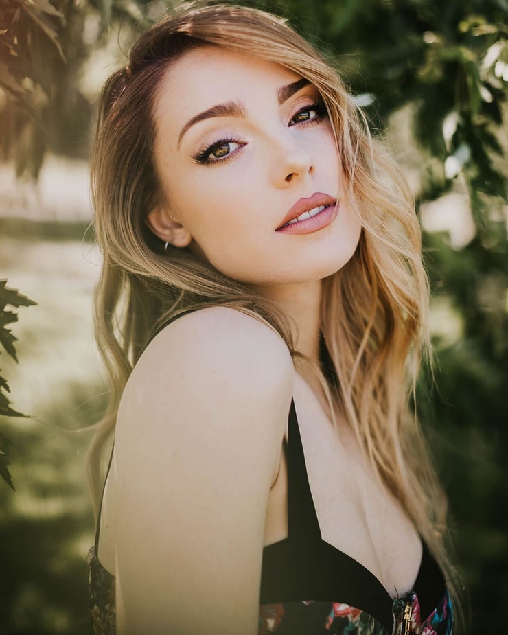 Caroline Ward Caroline Ward