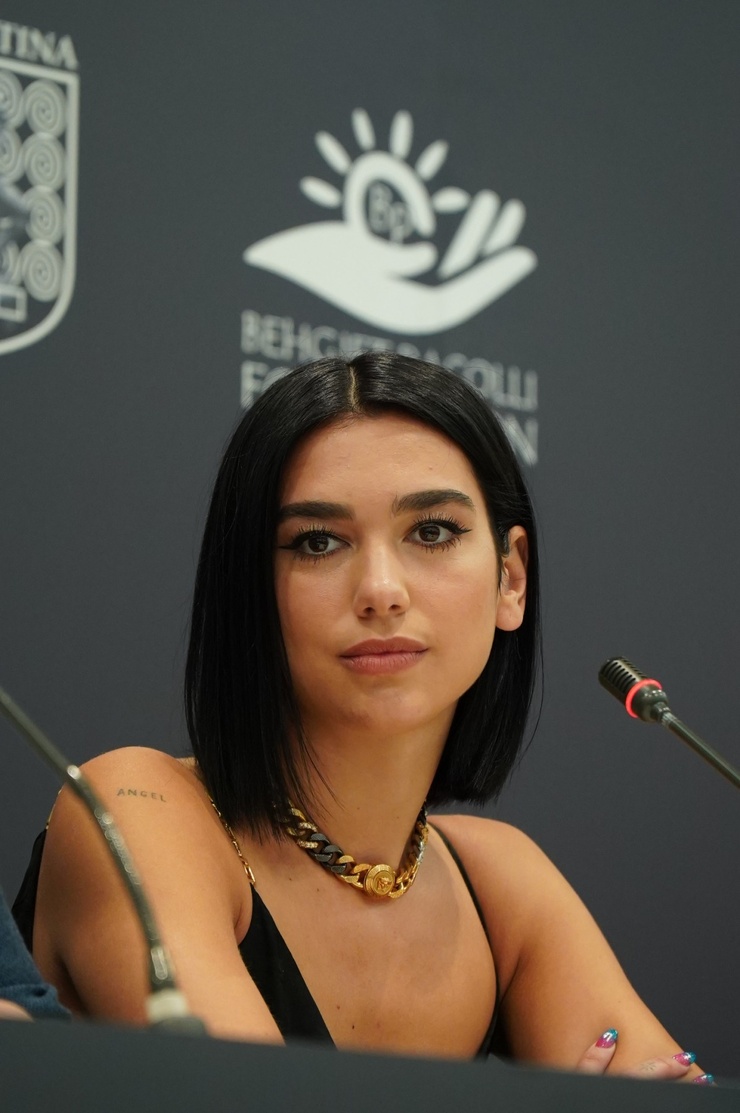Dua Lipa