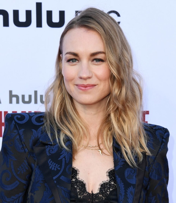 Picture of Yvonne Strahovski