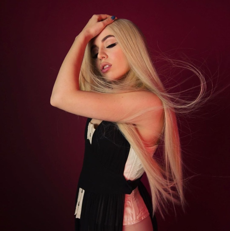 Ava Max