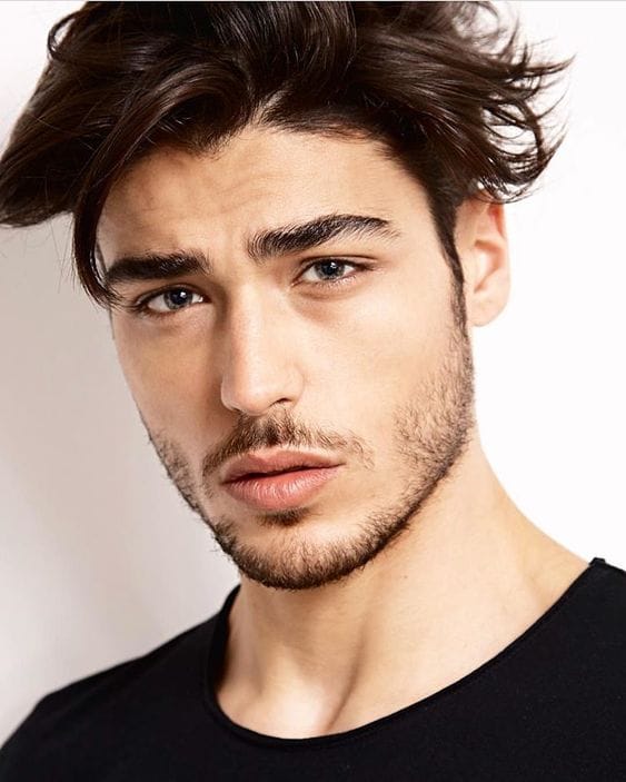 Classify and pass Italian male model Alessandro Dellisola