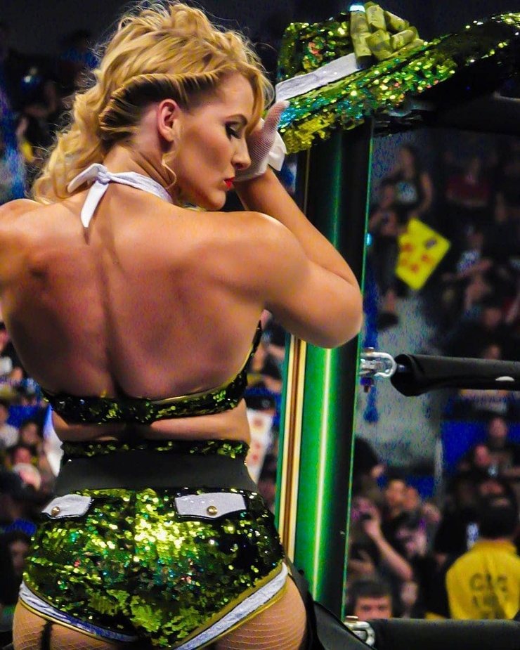 Lacey Evans