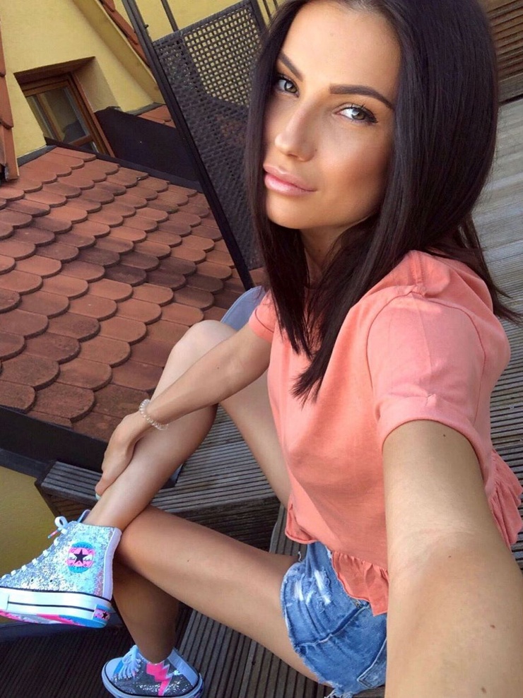 Lenka Petrovičová Lenka Petrovičová
