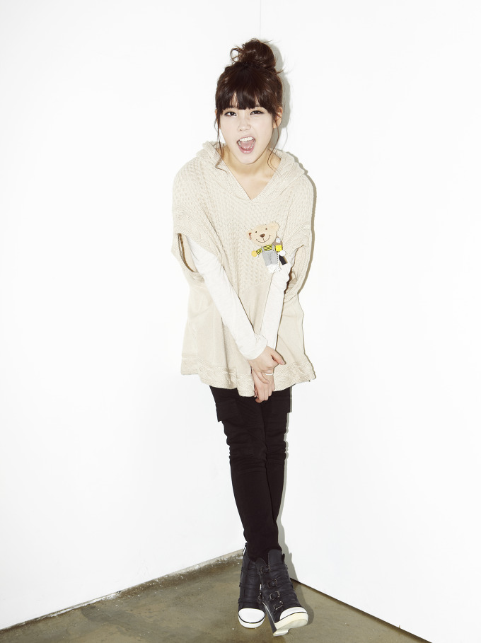IU