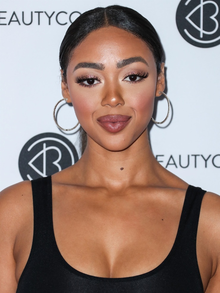 Bella Harris