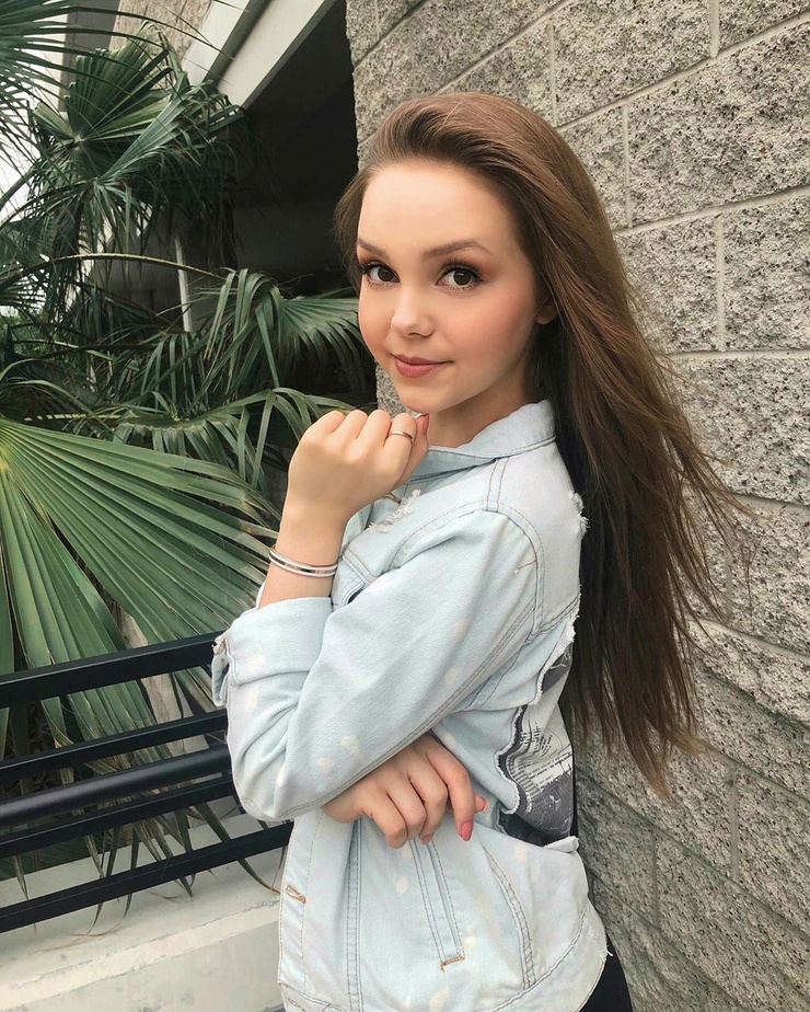 Savannah May