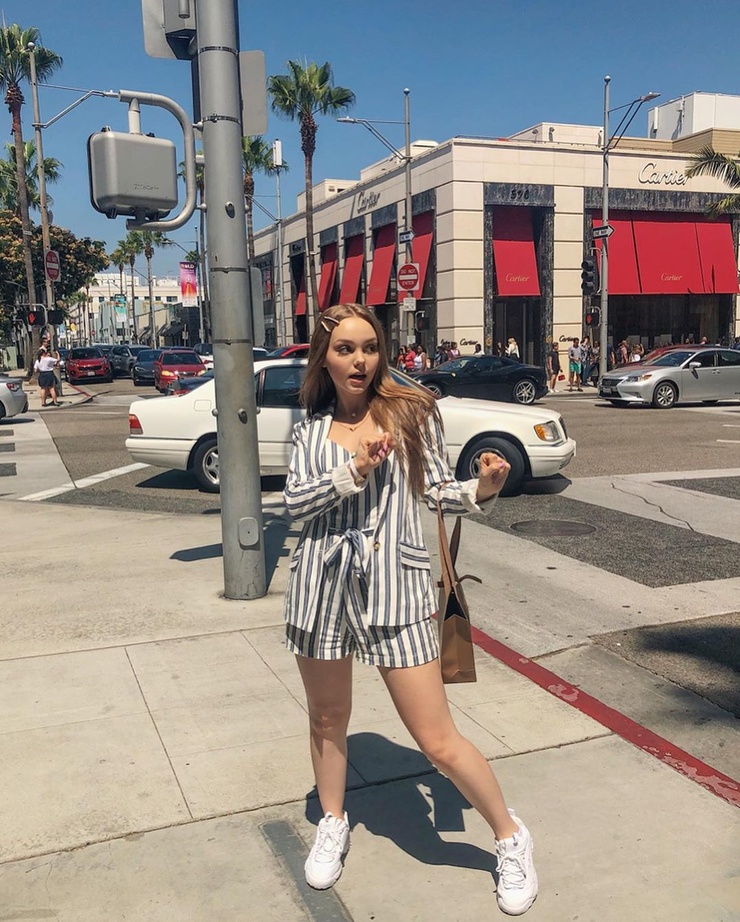 Savannah May