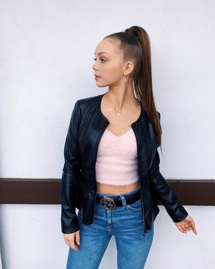 Savannah May