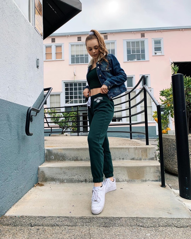 Savannah May
