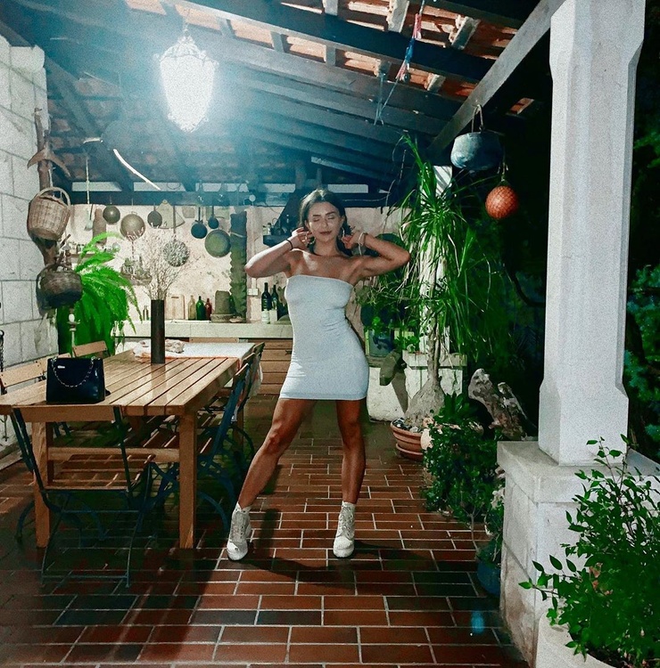 Victoria Konefal