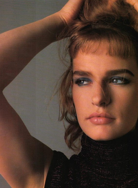 Clare Hoak image