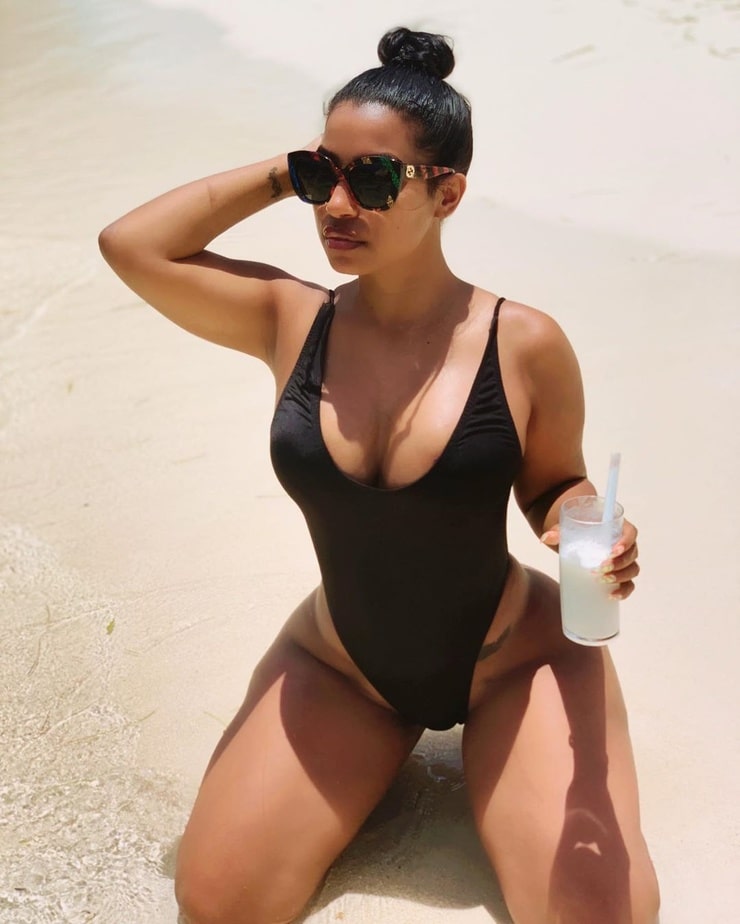 Delianna Urena Delianna Urena