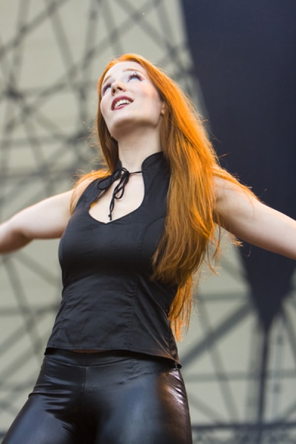 Simone simons фото