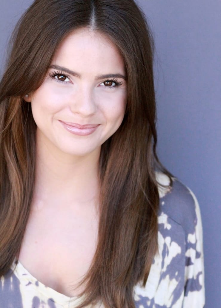 Shelley Hennig