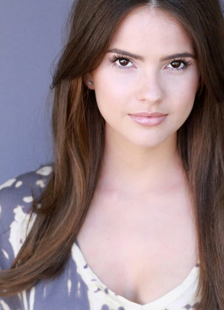 Shelley Hennig Shelley Hennig