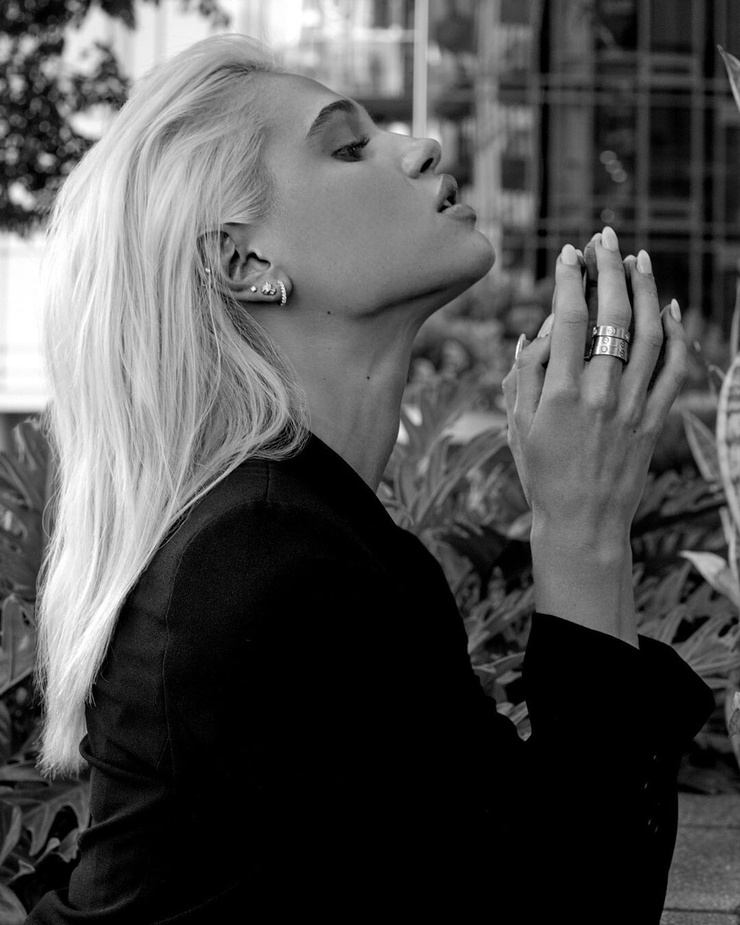 Meredith Mickelson Meredith Mickelson