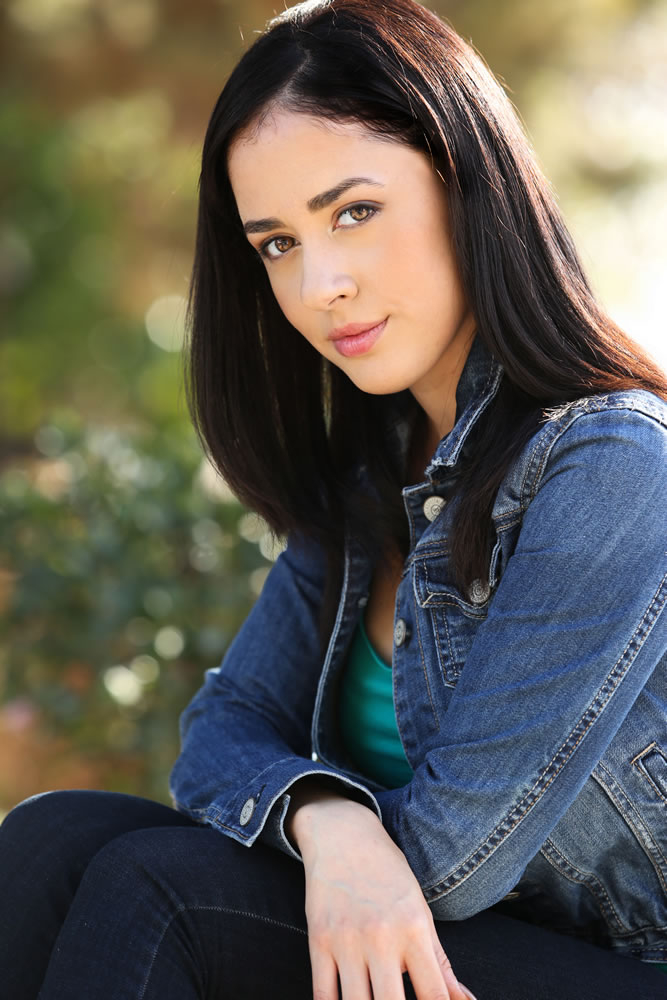 Delia Farizath