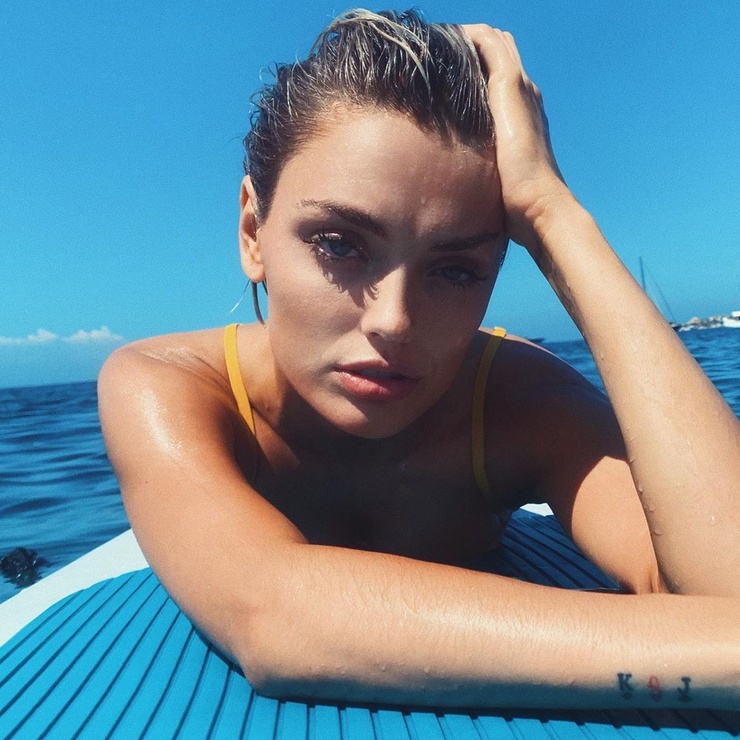 Wallis Day Wallis Day