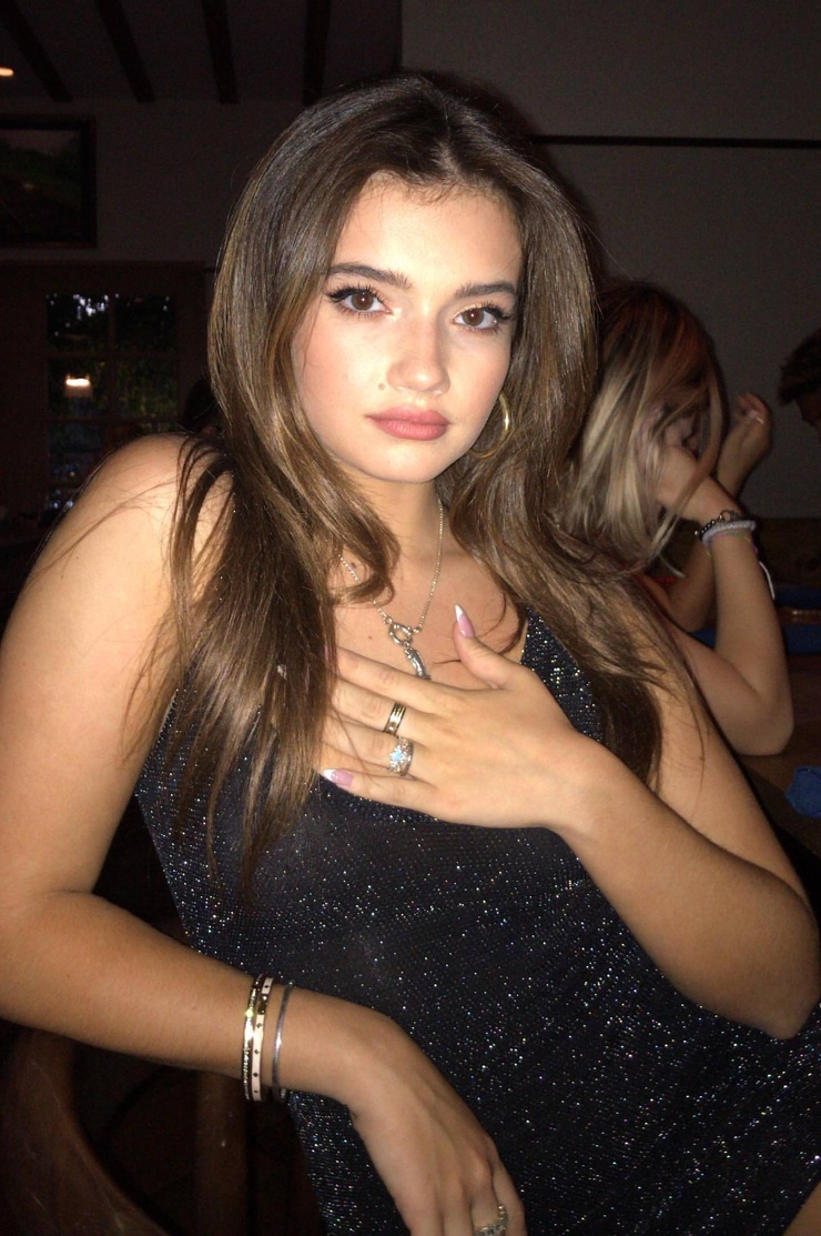 alexis jayde burnett