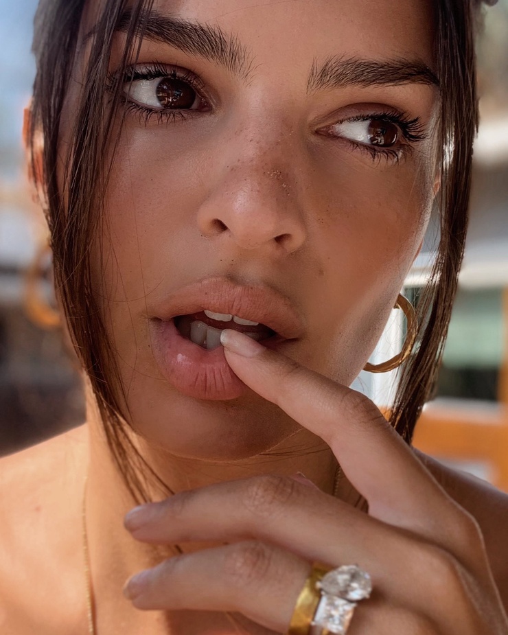 Emily Ratajkowski