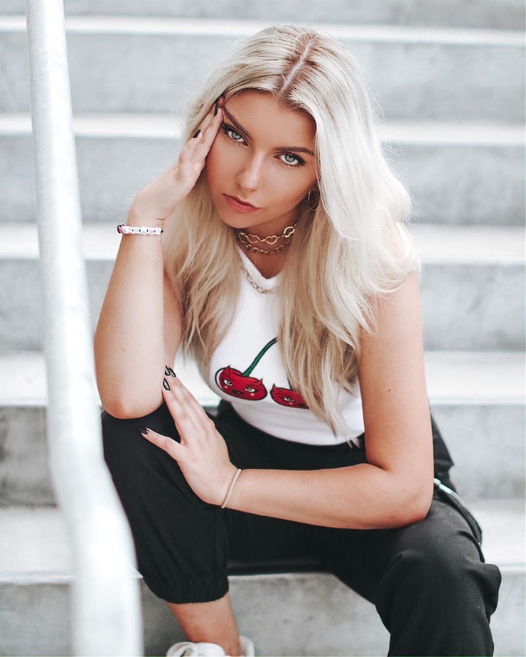 Brooke Barry