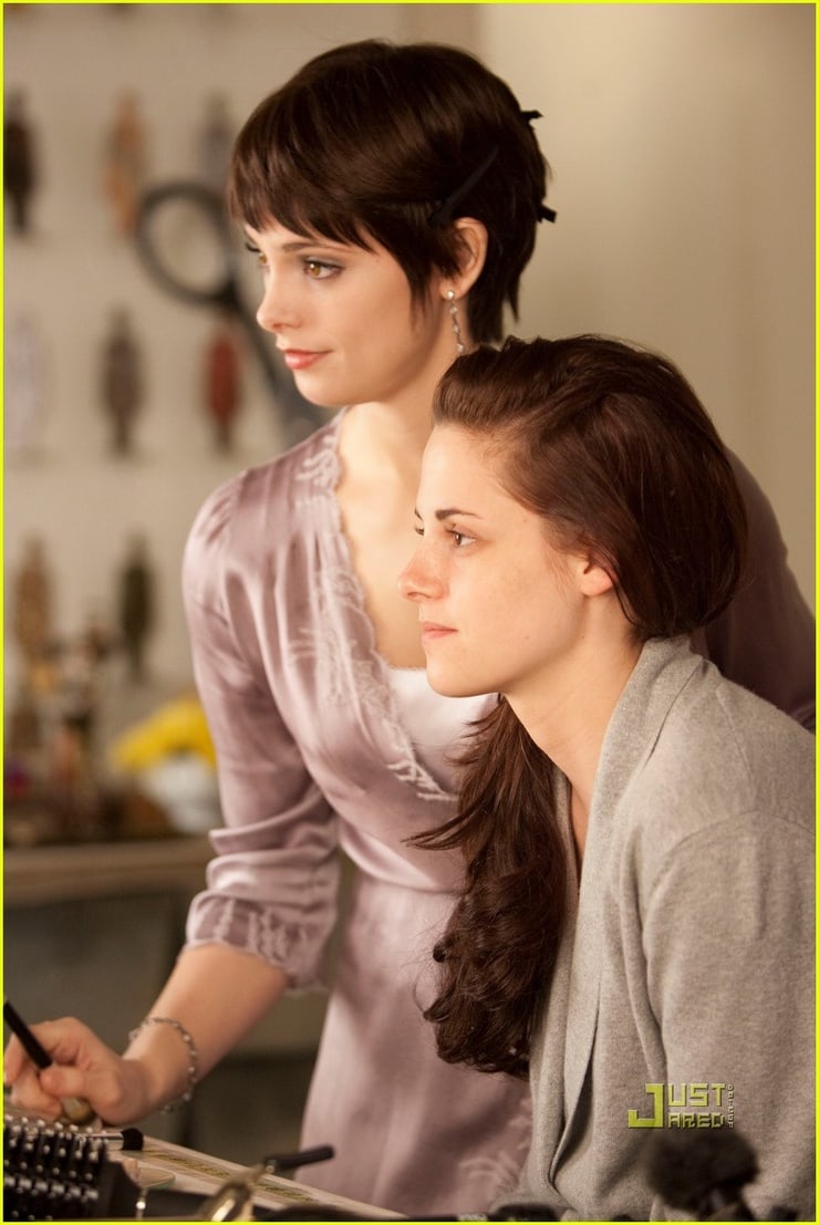 The Twilight Saga: Breaking Dawn: Part 1 The Twilight Saga: Breaking Dawn: Part 1