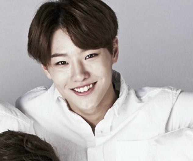 Seungyoun (UNIQ)