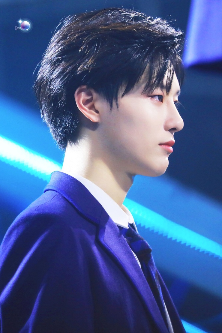 Seungyoun (UNIQ)