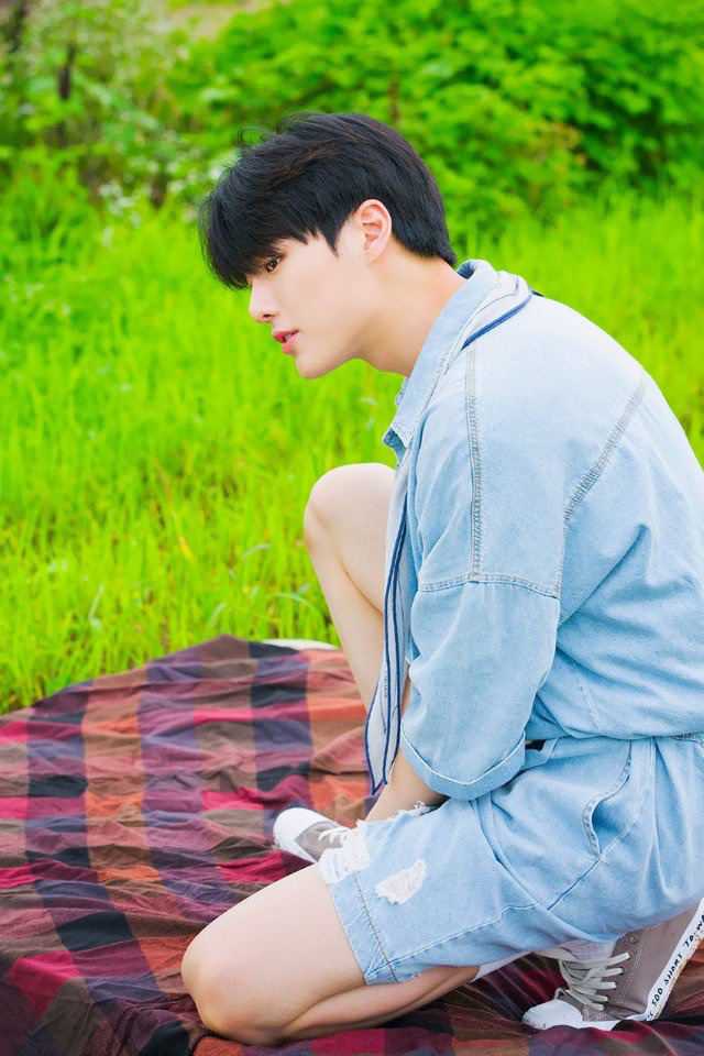 Seungyoun (UNIQ)