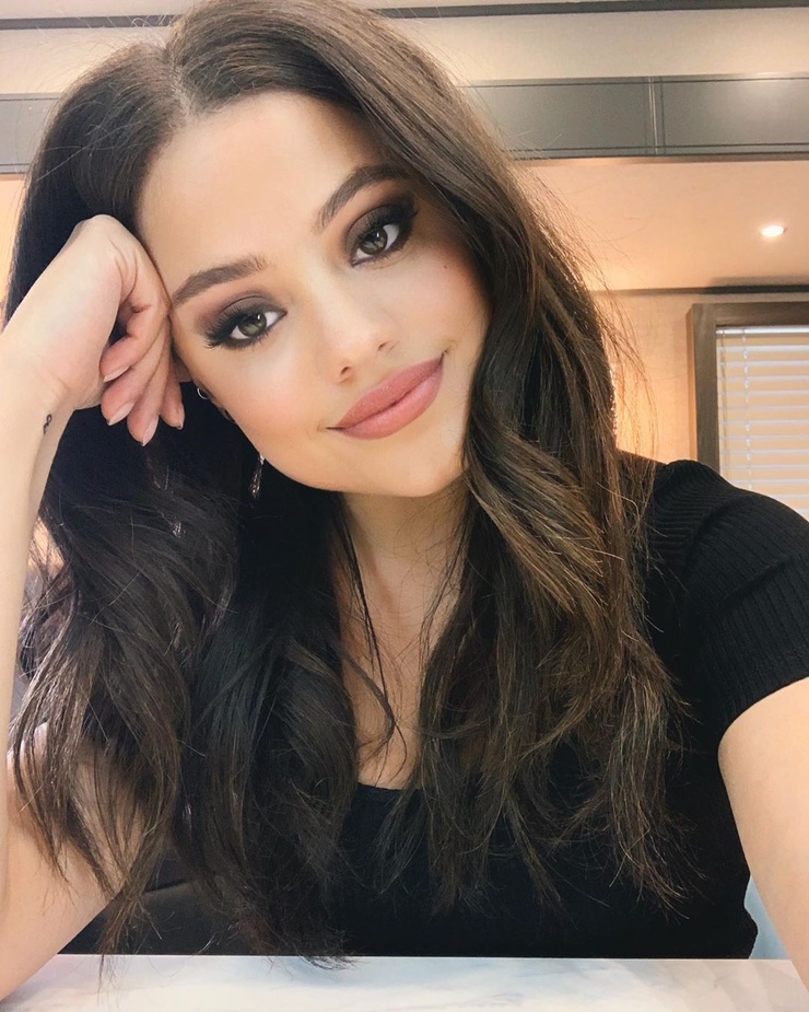 Picture of Sarah Jeffery