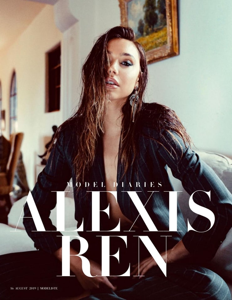 Alexis Ren