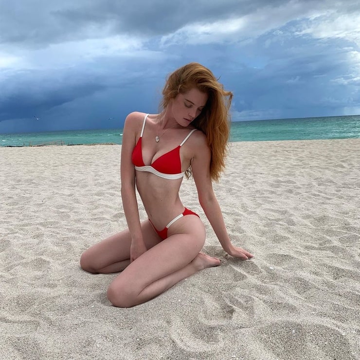 Alexina Graham Picture