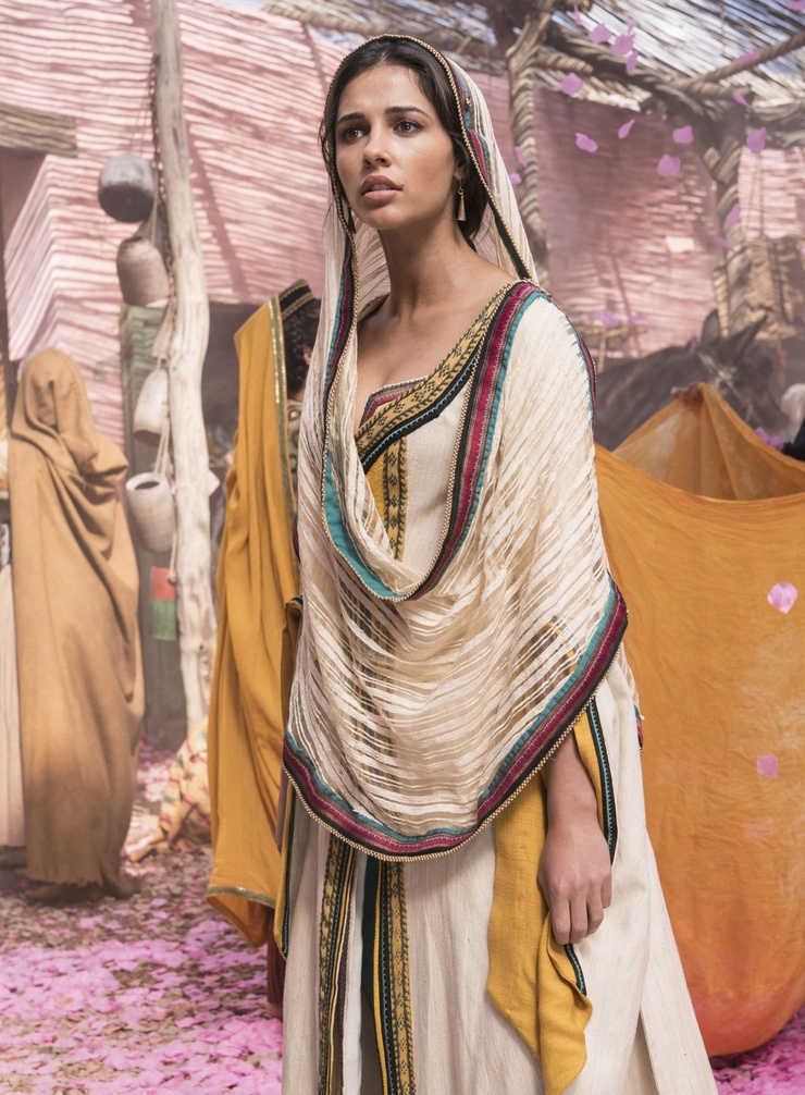 Naomi Scott