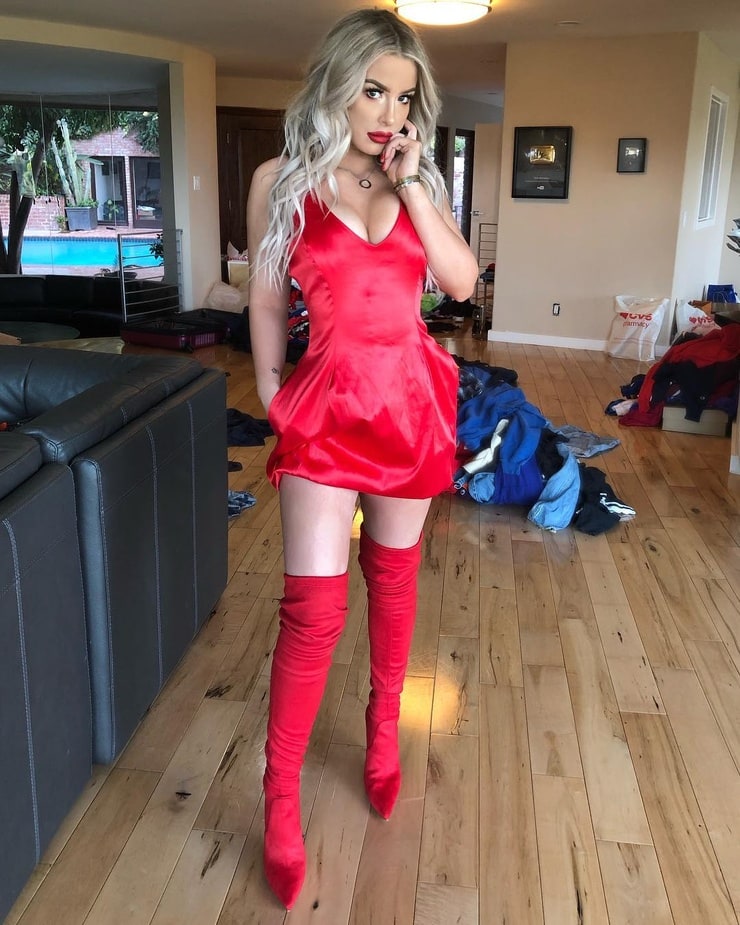 Tana Mongeau