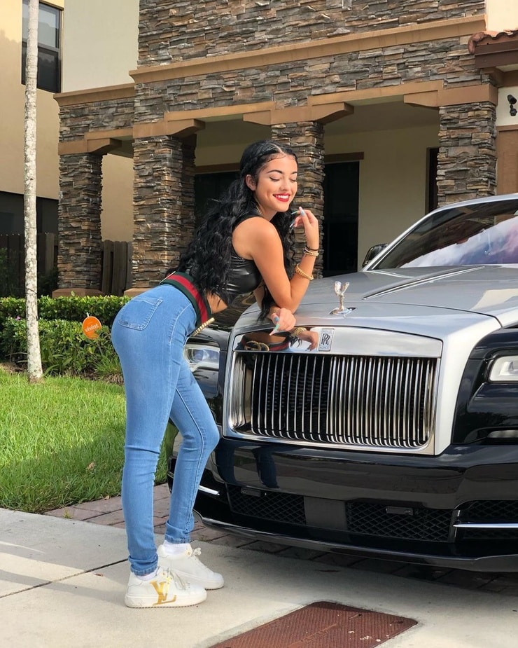 Picture of Malu Trevejo