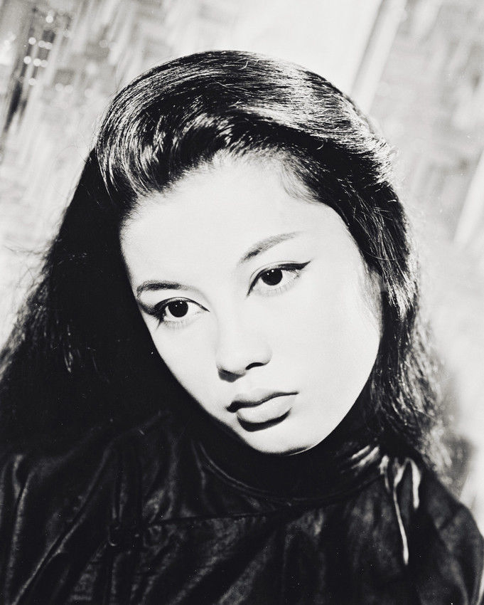 France Nuyen