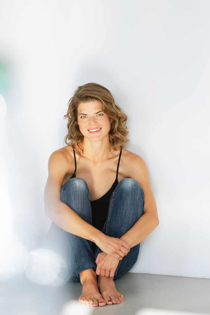 Annekathrin Bach Annekathrin Bach