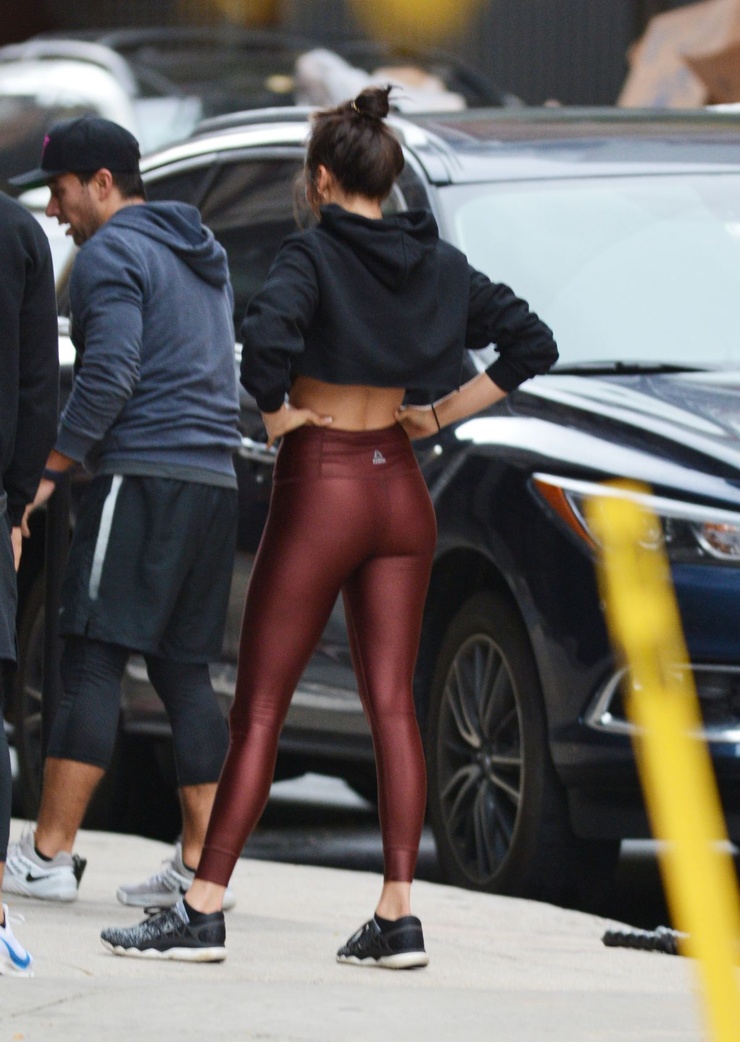 Nina Dobrev