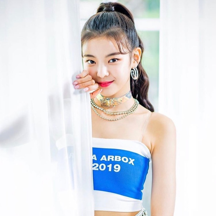 Lia (ITZY) Lia (ITZY)