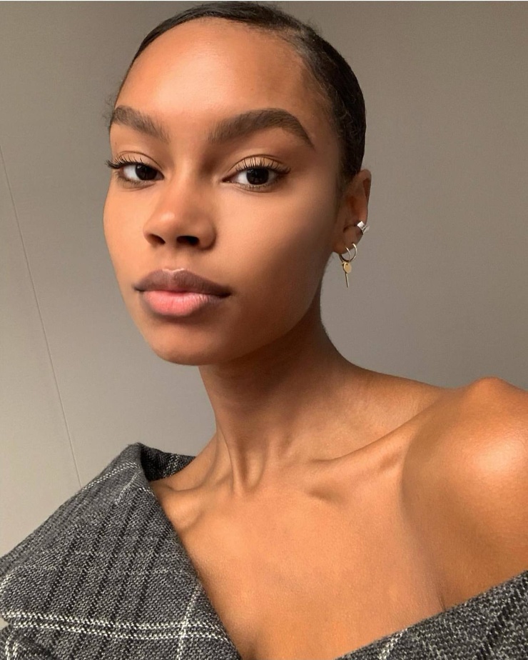 Taelor Thein Taelor Thein