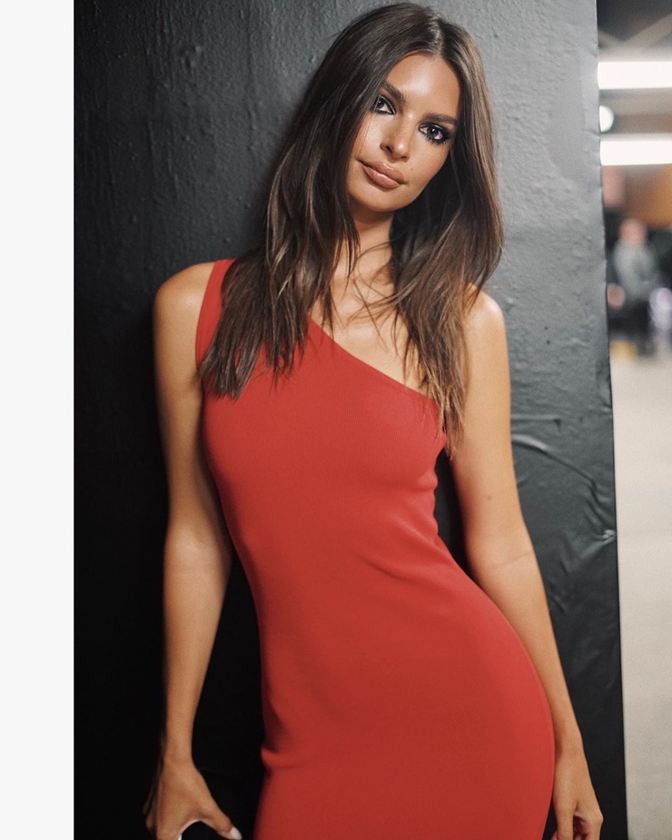 Emily Ratajkowski