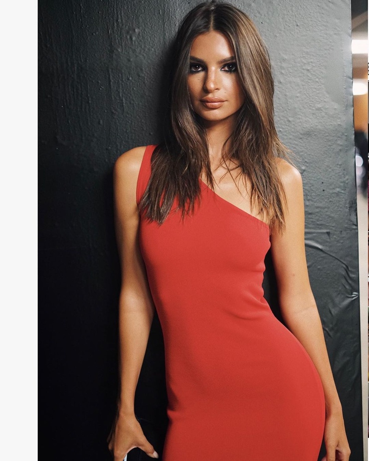 Emily Ratajkowski