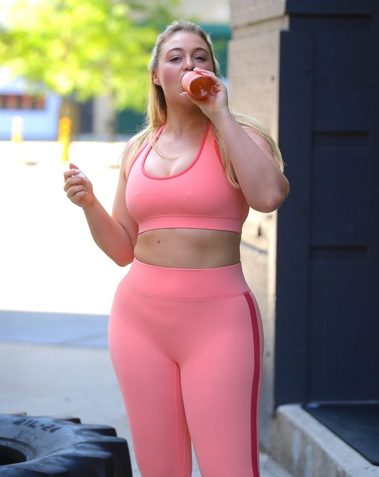Iskra Lawrence