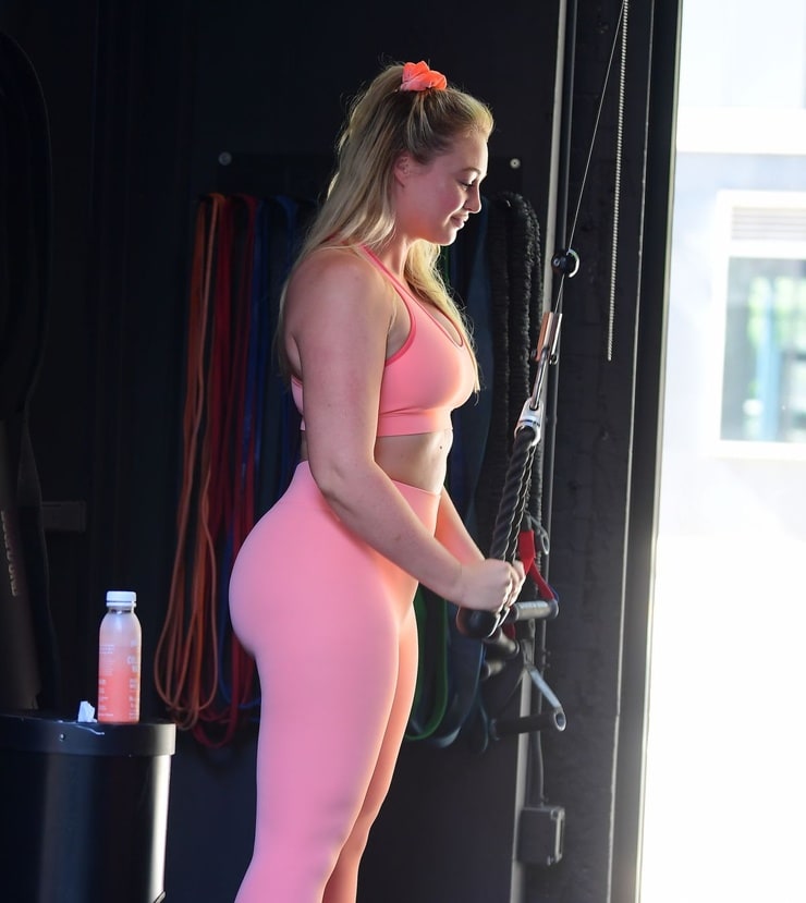 Iskra Lawrence