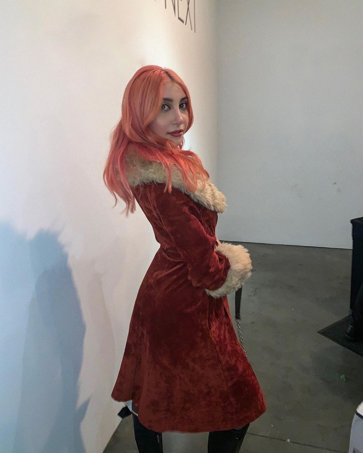 Jennessa Rose