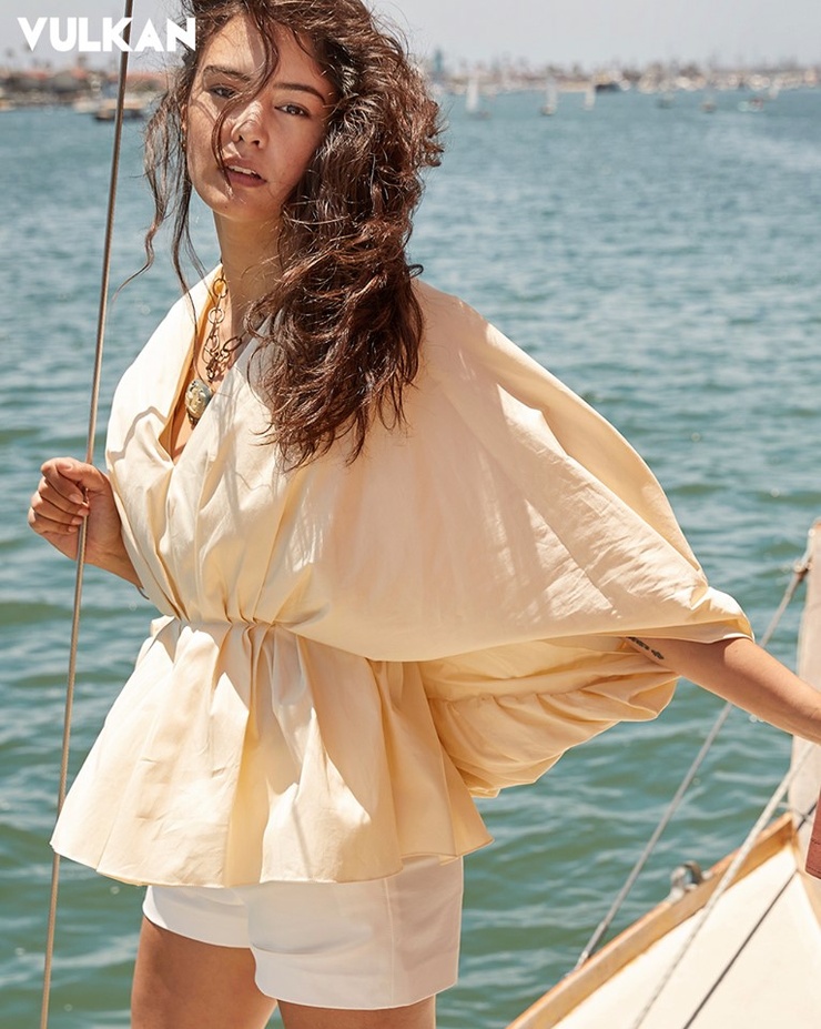 Courtney Eaton Courtney Eaton