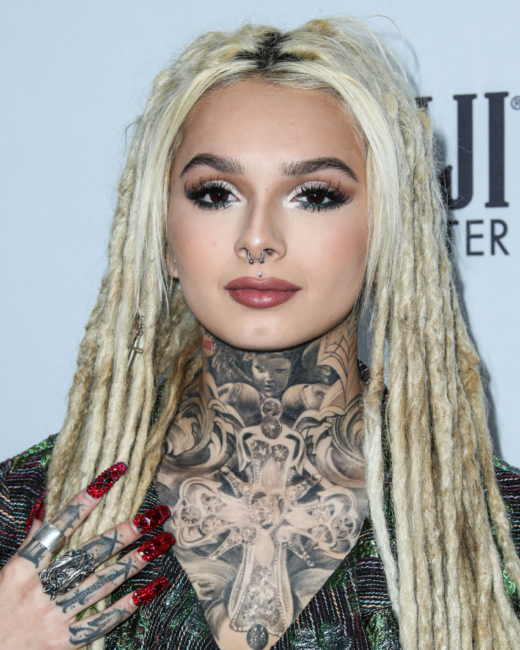 Picture of Zhavia