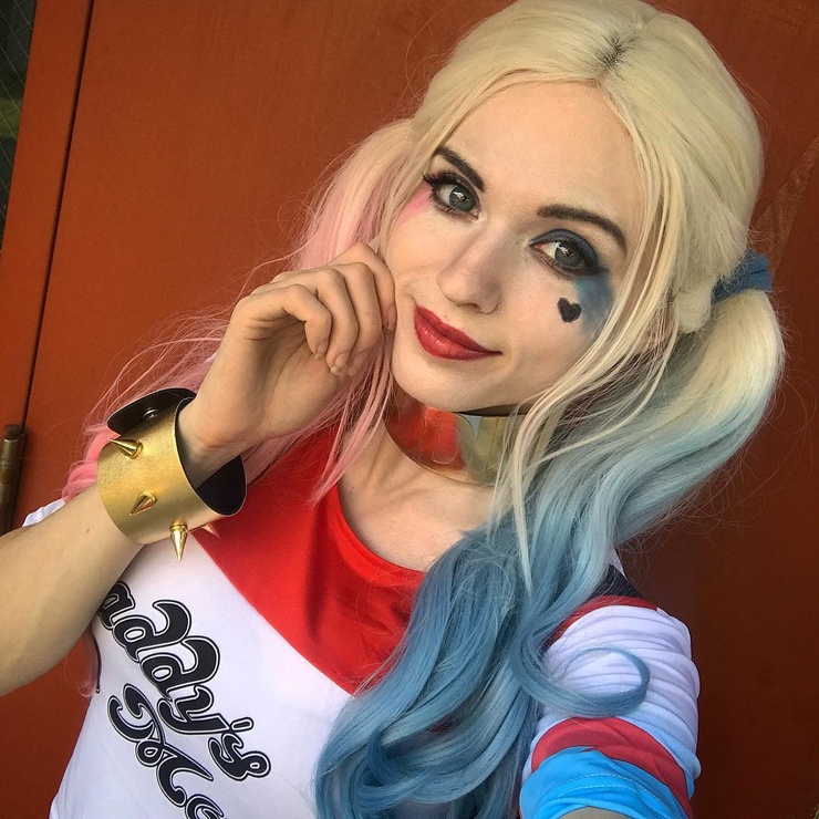 Amouranth Amouranth