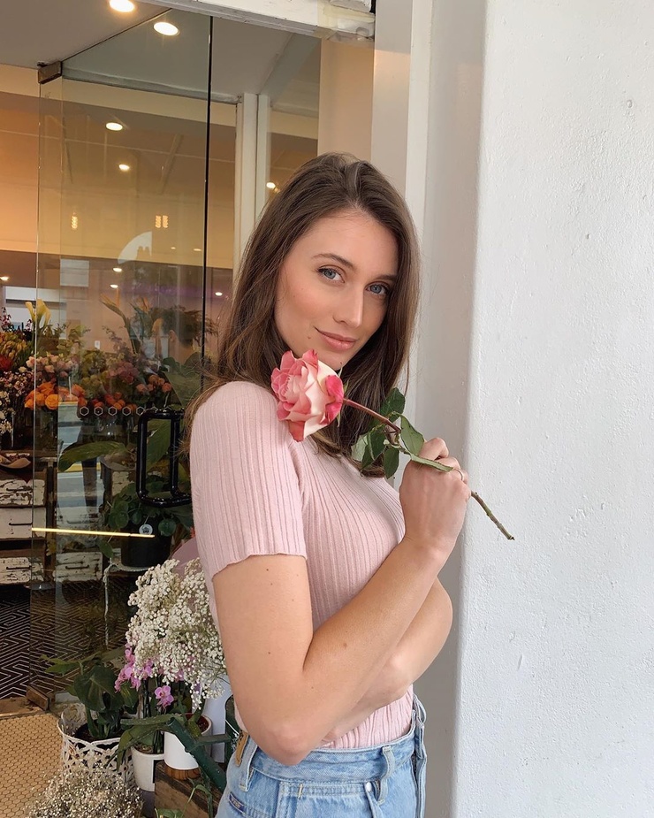 Kaitlyn Ridge Kaitlyn Ridge